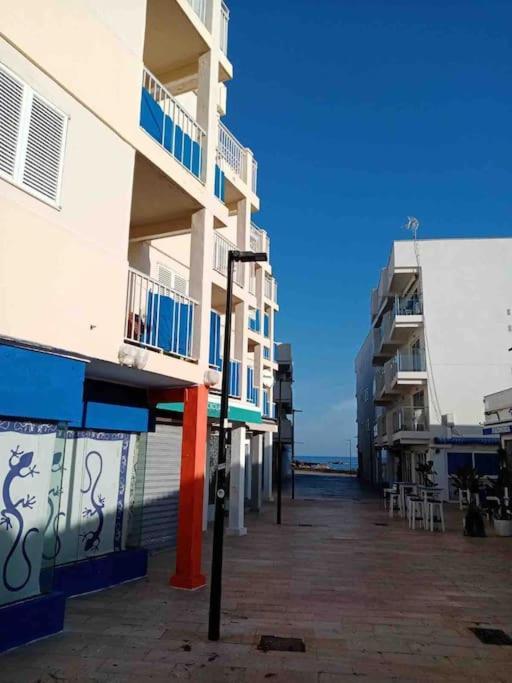 Appartamento Incantevole In Centro Ес Пухолс Екстериор снимка
